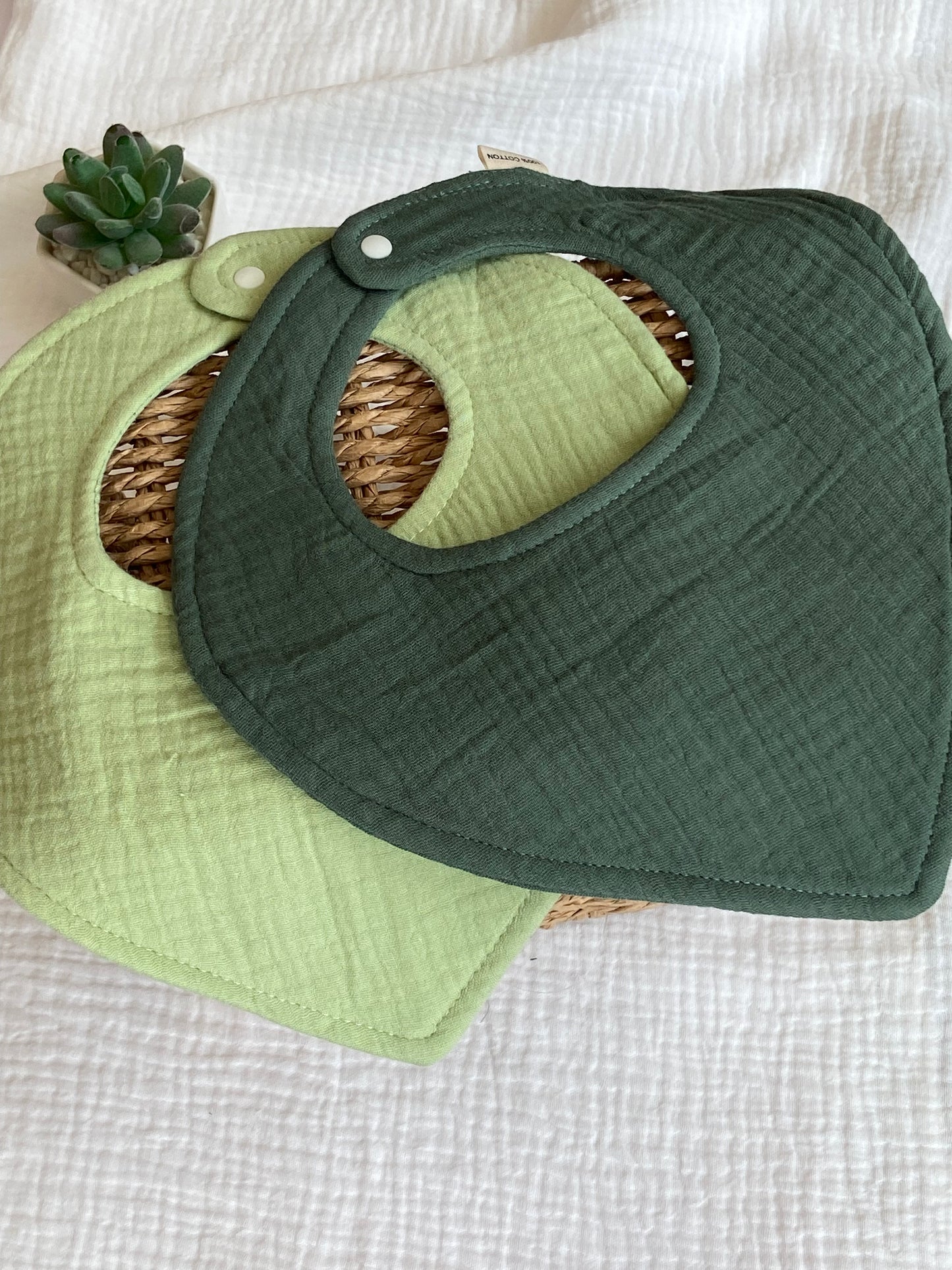 Babero bandana verde agua