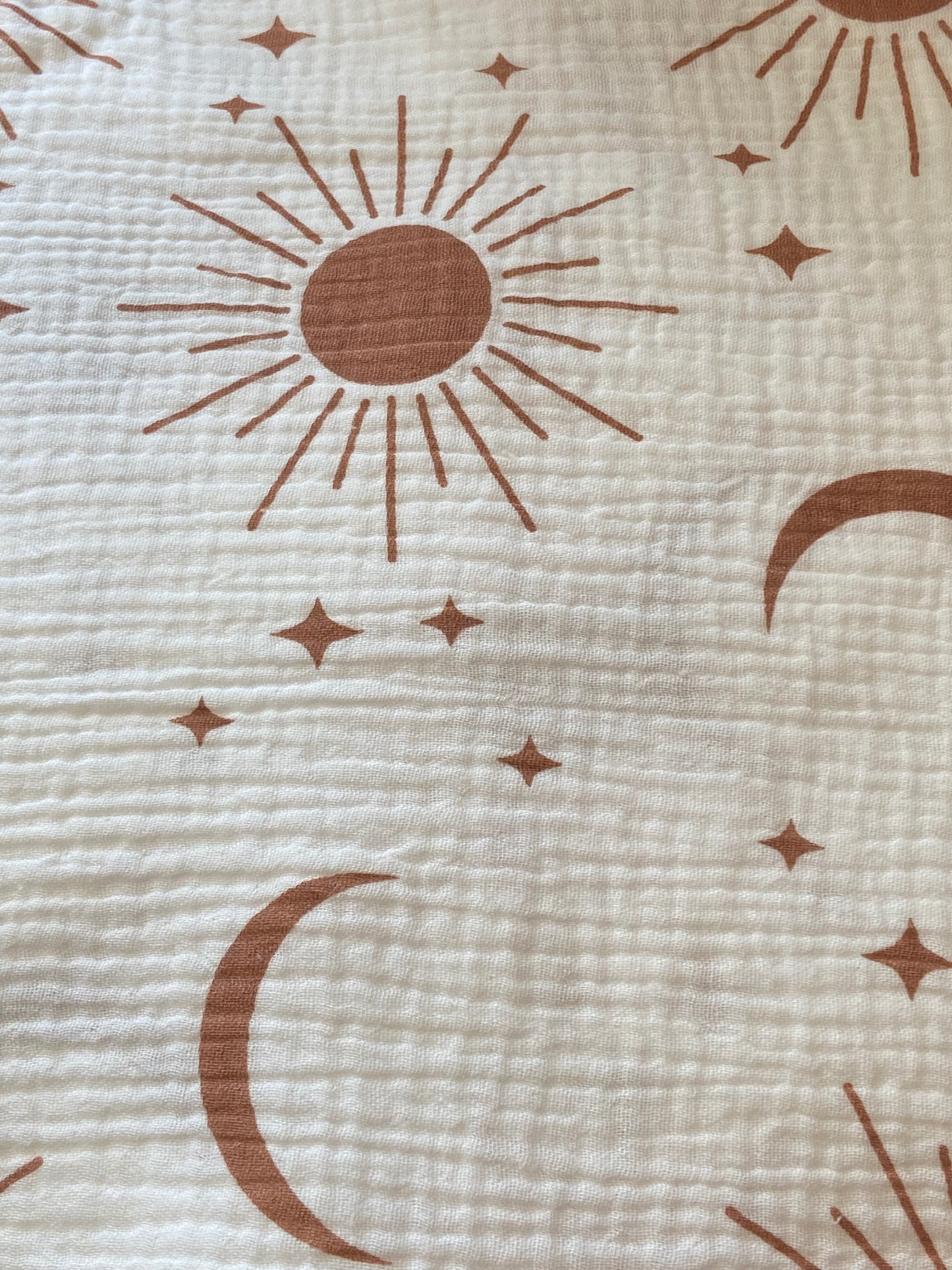 Swaddle XL blanco sol y luna