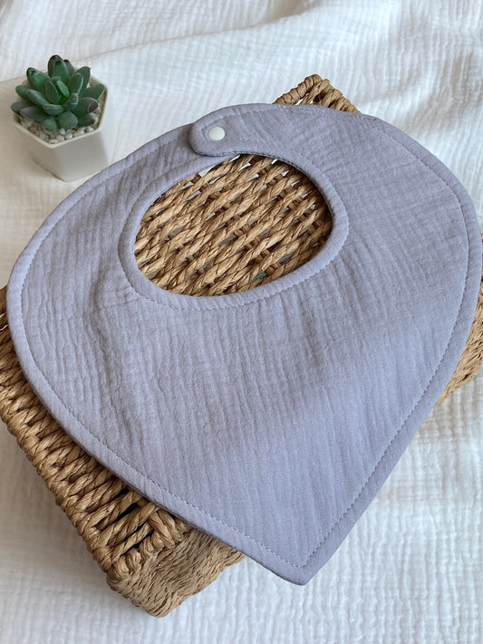 Babero bandana gris plata