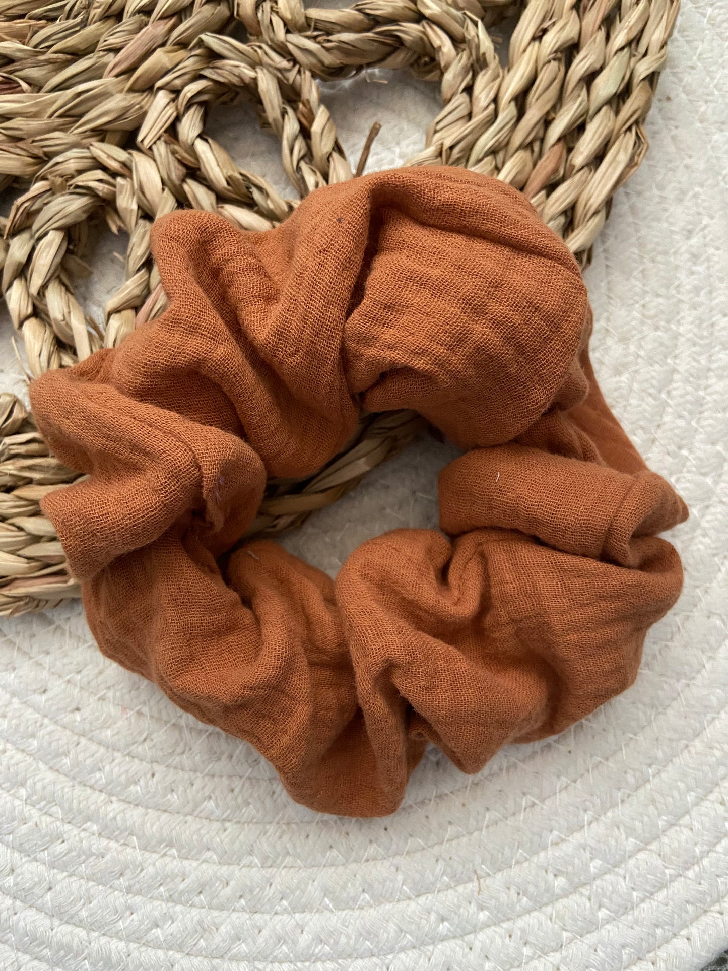 Scrunchie bronce